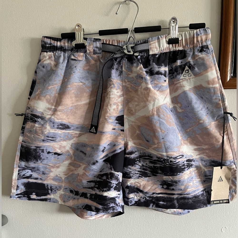 Brand new men’s Nike ACG shorts , size medium